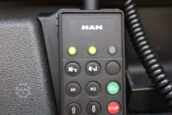 BDF System MAN TGX 26.510 6x2 Intarder. Volledige luchtvering