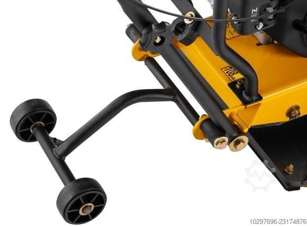 LUMAG professional vibrating plate compactor petrol 13.5 kN - 1 unit Lumag 