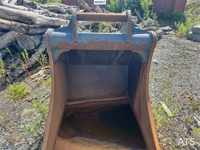 Bucket Ema Grave bucket w/ S70 attachment