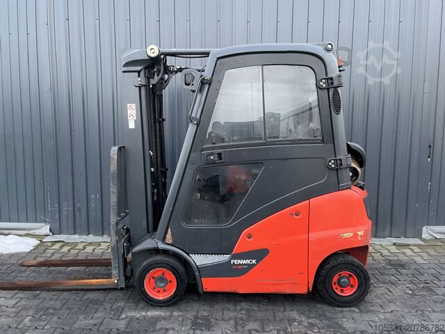 Treibgasstapler Linde H16T-01