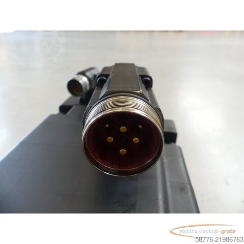 Steuerung KUKA Kuka 1FK7105-5AY81-1YY3-Z Servo Motor SN: YFVF50670454