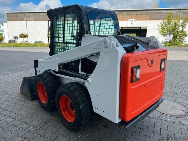 Planiermaschine Bobcat S450 / nur 131h !! / Gabel / Schaufel