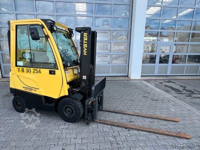 Gabelstapler Hyster H1.6 FT / Verstellgerät / HH: 4.45m / nur 812h