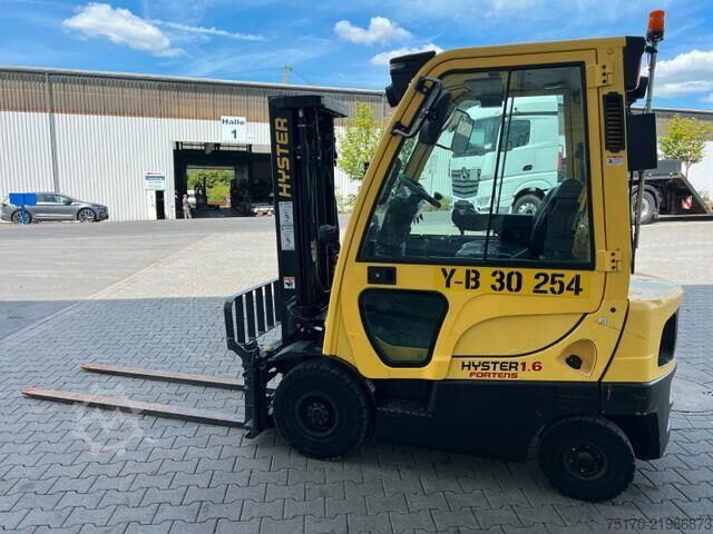 Gabelstapler Hyster H1.6 FT / Verstellgerät / HH: 4.45m / nur 812h