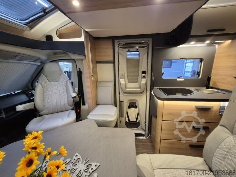 Semi-integrated camper Knaus L!VE WAVE 650 MEG Black Selection *TraumMobil*Autark e*