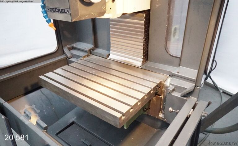 Werkzeugfräsmaschine - Universal DECKEL FP 2 NC / DIALOG 11