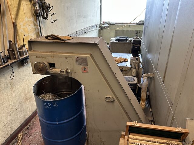 Vertikales Bearbeitungszentrum Ibarmia VZ55/L1600