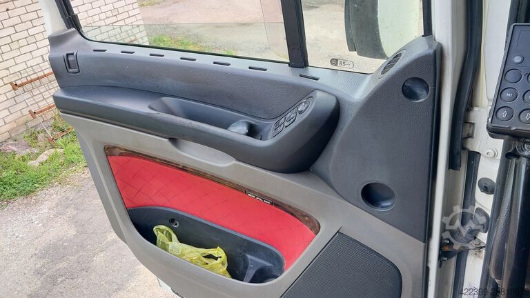 Koffer-Lkw mit 2-Zonen-Kühlung DAF 