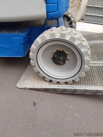 Articulating boom Niftylift HR17NE