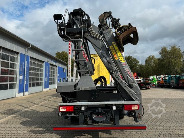 Logging truck DAF XF 530 6x2 Holztransport Kran PENZ 15Z9.50