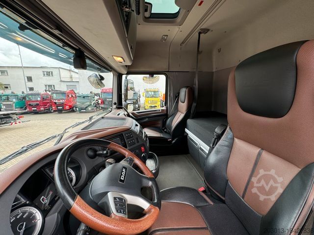 Logging truck DAF XF 530 6x2 Holztransport Kran PENZ 15Z9.50