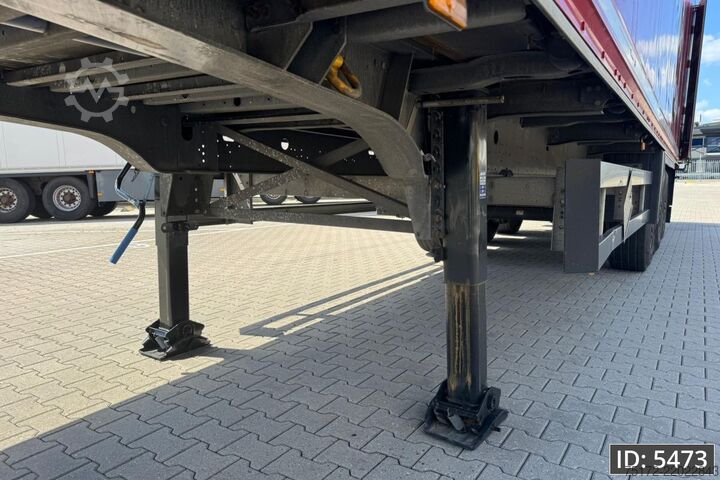 Suitcase Schmitz Cargobull SCB/S3B / Disk brakes / Double stock