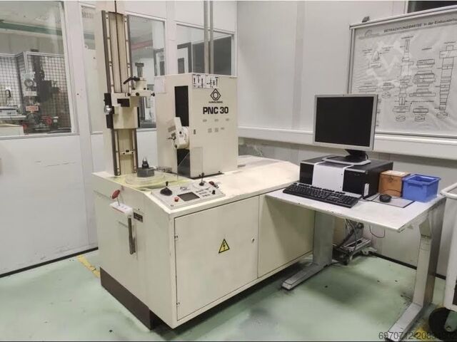 Verzahnungsmessmaschine Klingelnberg PNC 30