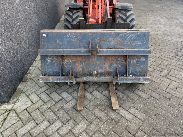 Radlader Schäffer - 2436 - Schaufel - Radlader - 200 Betriebsstunden - 2011 - Schaufel - Gabelträger SCHÄFFER Wiellader Schaffer - 2436 - shovel - wiellader - 200uur - 2011 - bak - vorkenbord