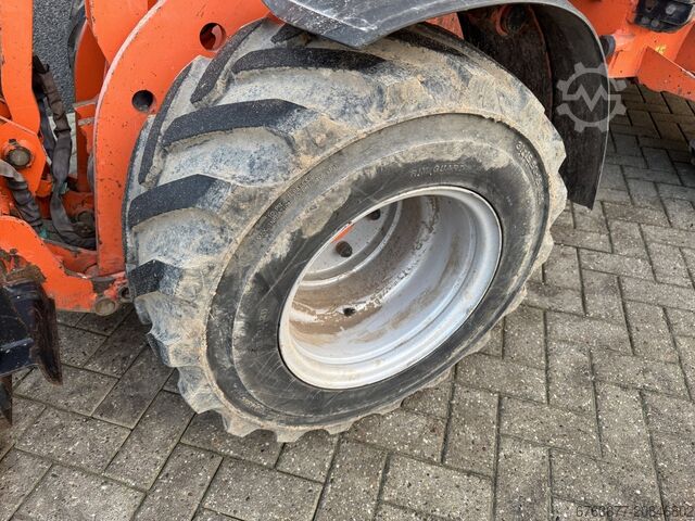 Radlader Schäffer - 2436 - Schaufel - Radlader - 200 Betriebsstunden - 2011 - Schaufel - Gabelträger SCHÄFFER Wiellader Schaffer - 2436 - shovel - wiellader - 200uur - 2011 - bak - vorkenbord