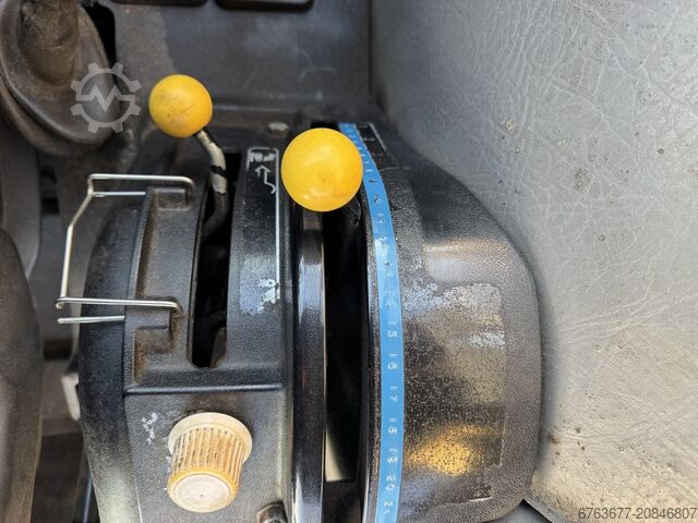 Case IH International 845 XL Plus 4WD Traktor 1996, sehr gepflegt CASE-INTERNATIONAL IH International 845 XL Plus 4WD Tractor 1996