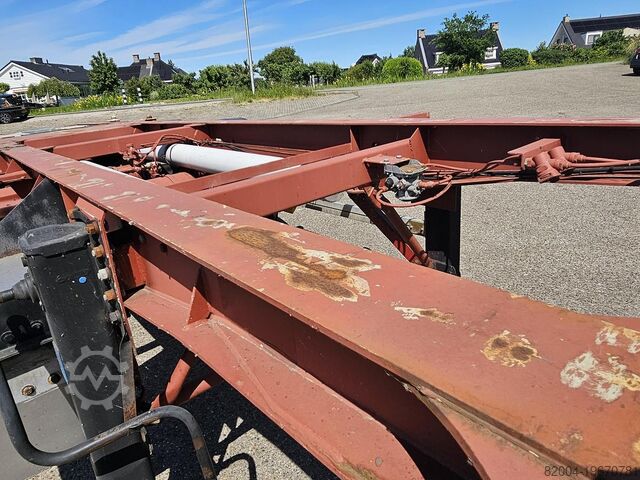 Container transport Burg BPO 12-27CCXGX-00. | ADR TANK CHASSIS 20/30 FT ...