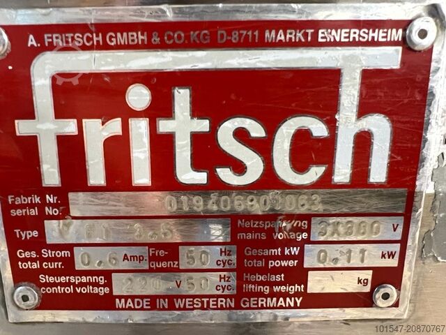 Cutting table Fritsch 