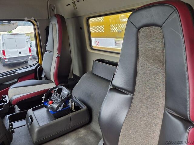 LKW mit Pritsche (offen) Volvo FMX