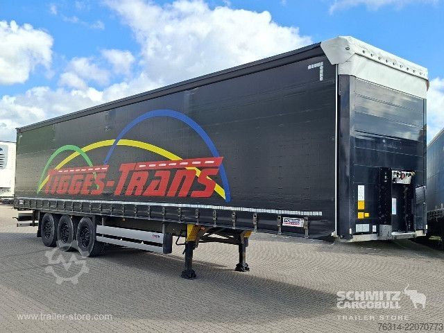 Auflieger mit Pritsche & Plane Schmitz Cargobull Curtainsider Standard Getränke
