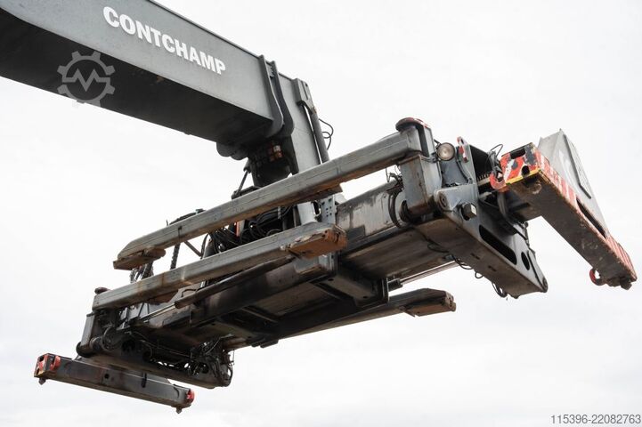 Full-container reach stacker Kalmar DRF450-70C5XS