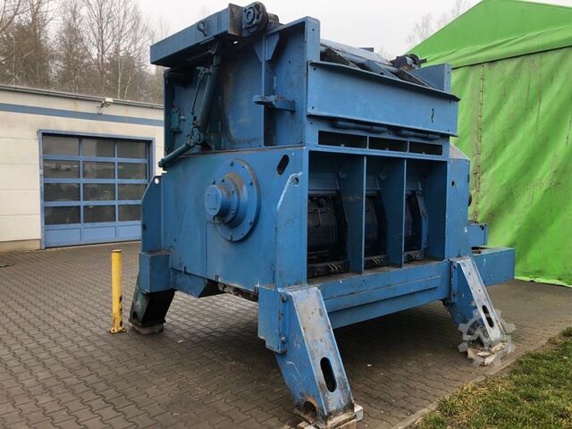 Secondary shredder LINDNER KOMET 1750