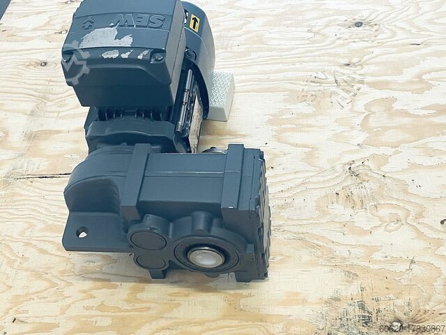 Gear motor SEW-EURODRIVE FH27/GDRS71S4BE05HR/ISU/TF