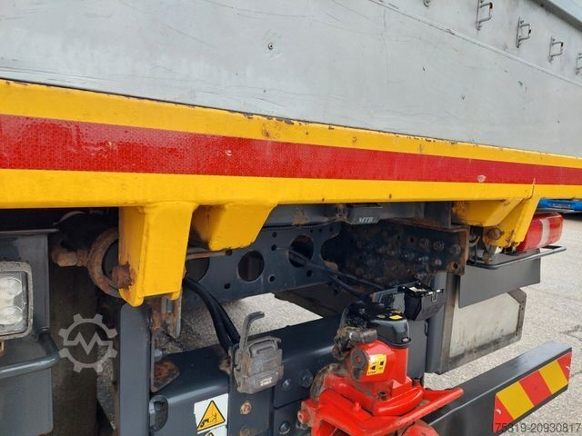 Flatbed truck MERCEDES-BENZ Arocs 2640 6X2 + Hiab XS 477 Hipro