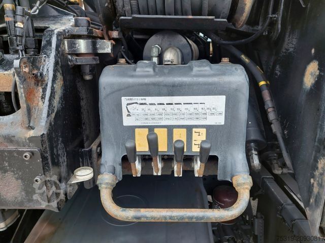 Flatbed truck MERCEDES-BENZ Arocs 2640 6X2 + Hiab XS 477 Hipro