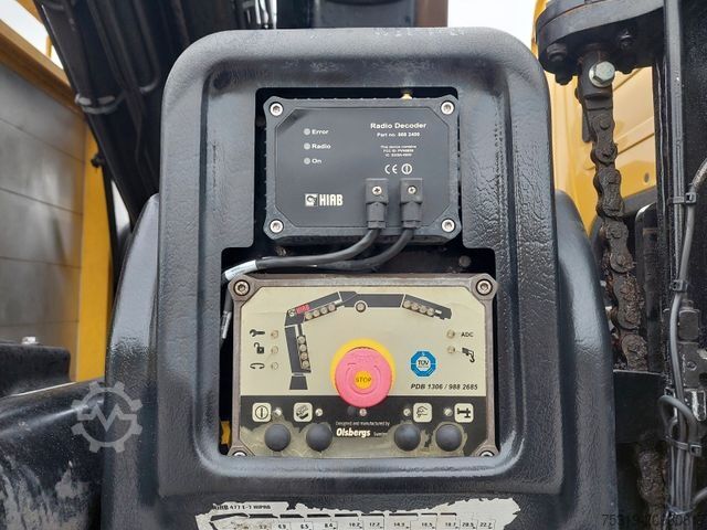 Flatbed truck MERCEDES-BENZ Arocs 2640 6X2 + Hiab XS 477 Hipro