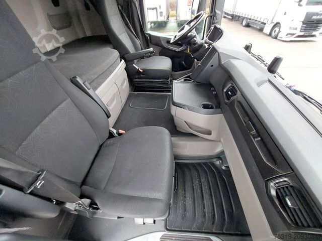 Standard tractor unit SCANIA R 450 A4X2NA