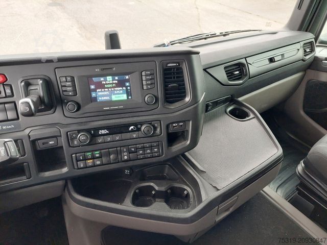 Standard tractor unit SCANIA R 450 A4X2NA