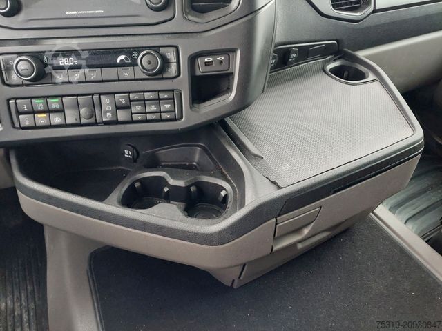 Standard tractor unit SCANIA R 450 A4X2NA