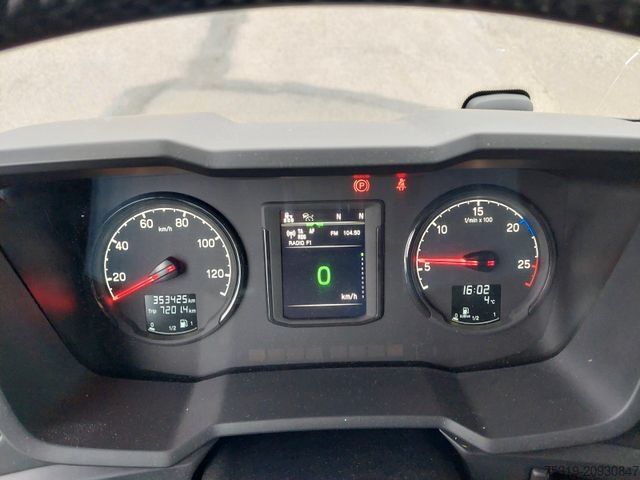 Standard tractor unit SCANIA R 450 A4X2NA