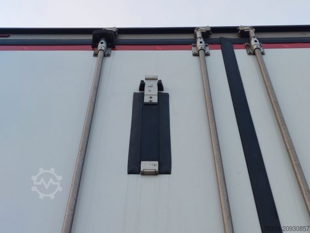 Reefer semitrailer SCHMITZ CARGOBULL SKO24 ThermoKing SLXi 300