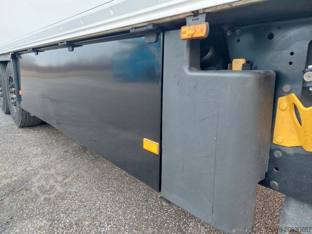 Reefer semitrailer SCHMITZ CARGOBULL SKO24 ThermoKing SLXi 300