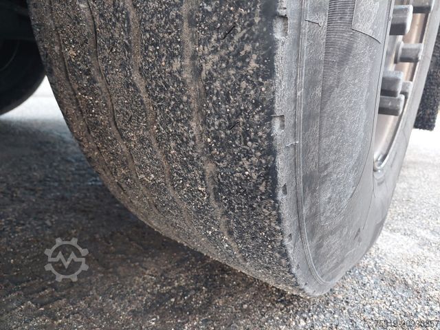 Reefer semitrailer SCHMITZ CARGOBULL SKO24 ThermoKing SLXi 300