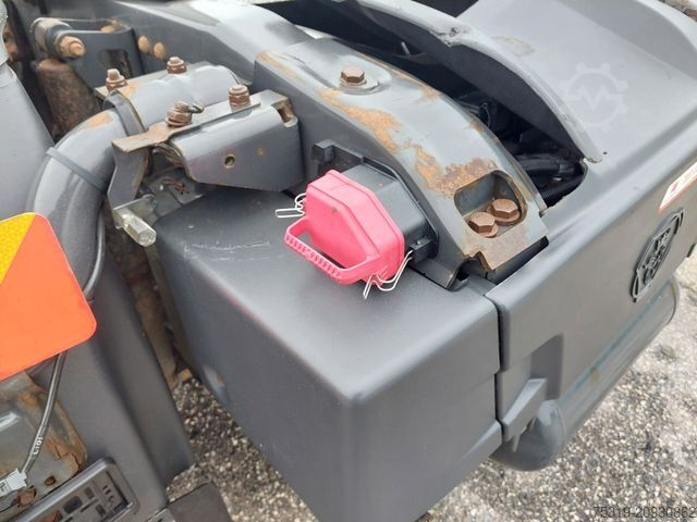 Standard tractor unit SCANIA R 440 LA6X2/4MNA