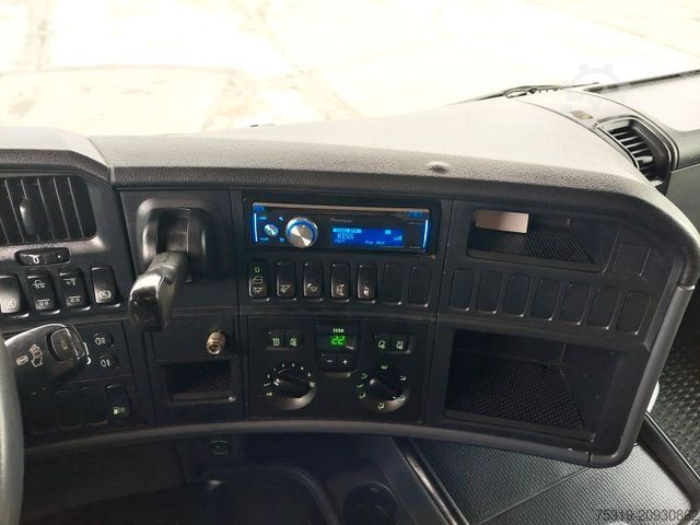 Standard tractor unit SCANIA R 440 LA6X2/4MNA