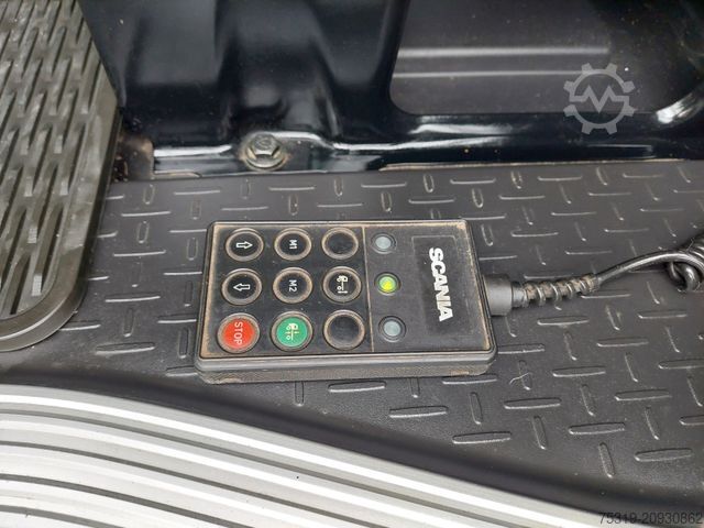 Standard tractor unit SCANIA R 440 LA6X2/4MNA