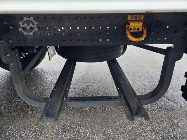 Reefer semitrailer SCHMITZ CARGOBULL SKO 24 Thermo King SLXi 300