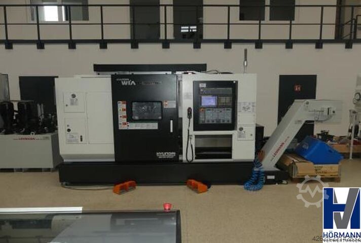 CNC turning and milling center Hyundai LM 1600 TTSY