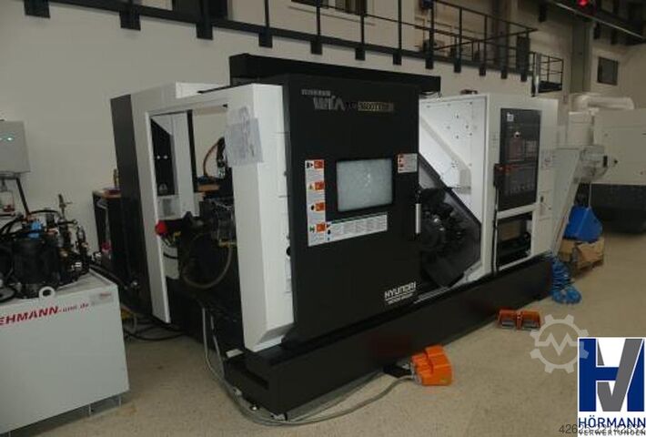 CNC turning and milling center Hyundai LM 1600 TTSY