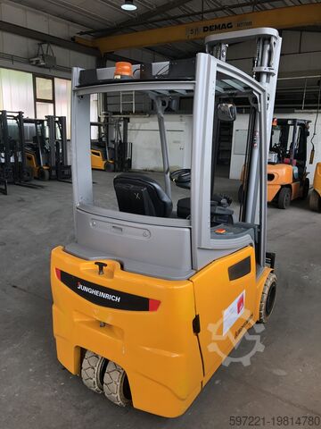 Elektrisch â 3 RĂ€der Jungheinrich EFG220 GE115-400ZT Waage