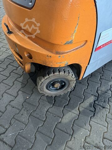 Electric - 4 wheels Still RX20-18PH