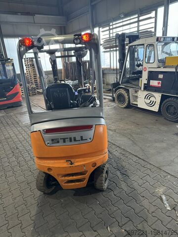 Electric - 4 wheels Still RX20-18PH