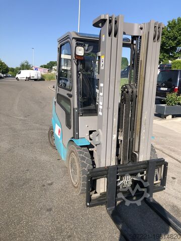 LPG-Gabelstapler Heli CPYD 25 Triplexmast