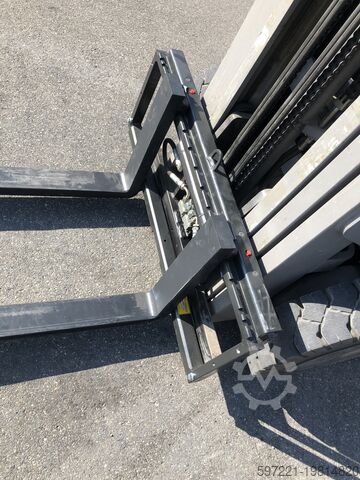 LPG-Gabelstapler Heli CPYD 25 Triplexmast