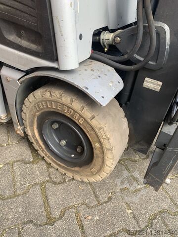 Electric - 3 wheels Still RX20-14C