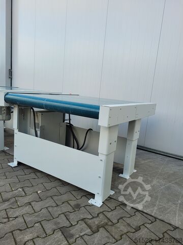 Feeding and receiving table